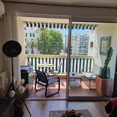 Magnifique Studio 2 Pers, Plage A 120 Metres Juan-les-Pins Exterior photo